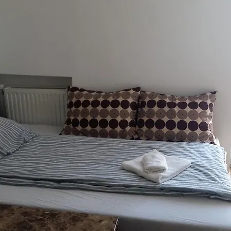 Julija Maratonec * Lublaň